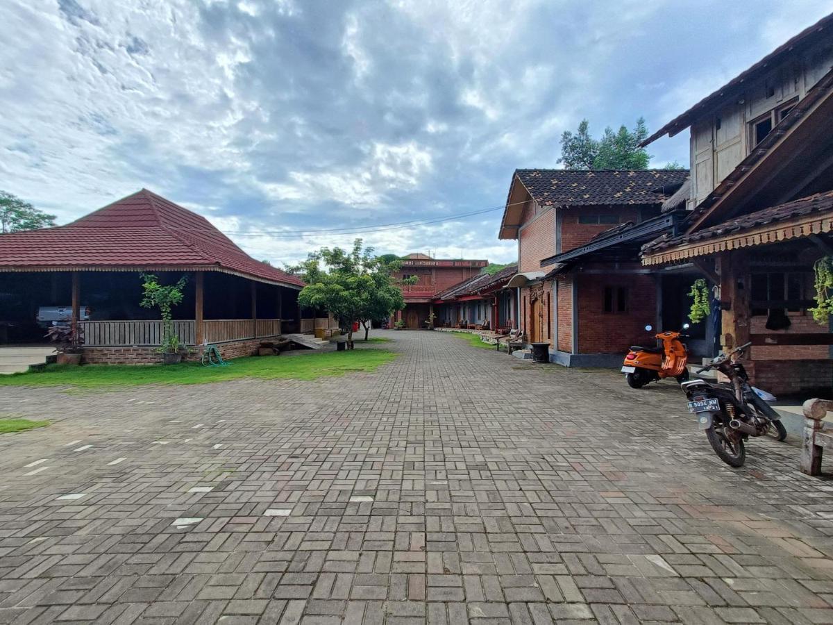 Jogo Segoro Homestay Mitra Reddoorz Near Pantai Sundak Gunungkidul Ngandong Εξωτερικό φωτογραφία